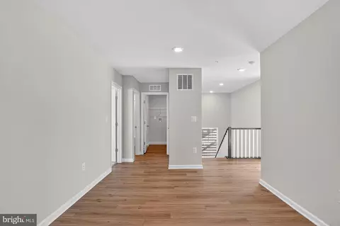 10619 Wennington St, Middle River, MD 21220 photo 8
