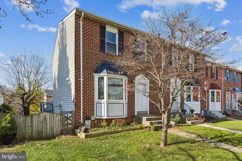 32 Stoneway Pl, Nottingham, MD 21236