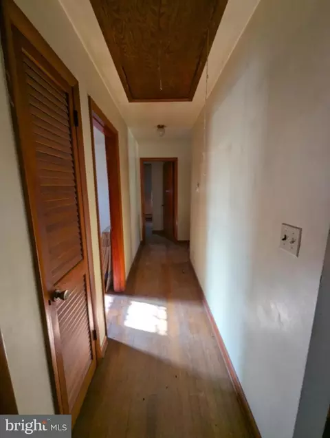 Entry Way - 3523 Edwards Ln, Middle River, MD 21220 photo 2 of 3