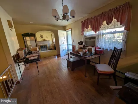 Entry Way - 3523 Edwards Ln, Middle River, MD 21220 photo 1 of 3