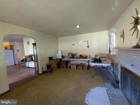 Living - 3523 Edwards Ln, Middle River, MD 21220 photo 4 of 4