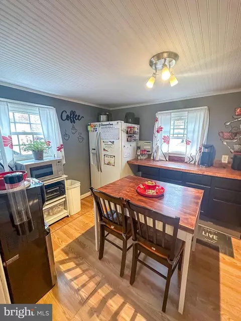 112 Trailway Rd, Middle River, MD 21220 photo 9
