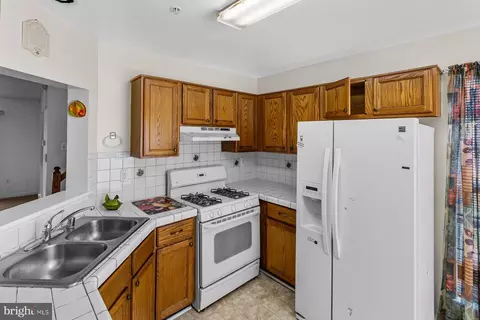 7527 Maury, Windsor Mill, MD 21244 photo 20