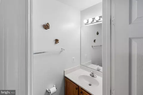 7527 Maury, Windsor Mill, MD 21244 photo 11