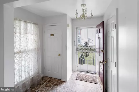 7527 Maury, Windsor Mill, MD 21244 photo 9