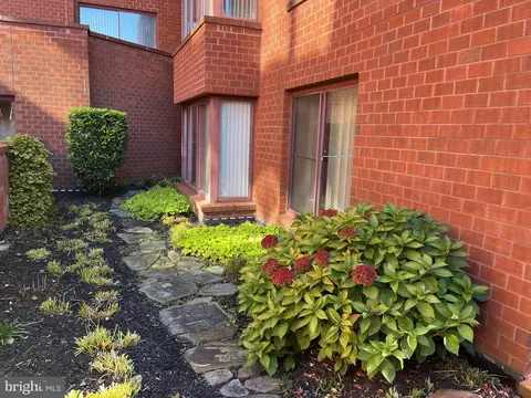 1 Gristmill Ct #107, Pikesville, MD 21208