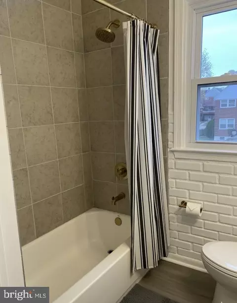 Bath - 1529 Clairidge Rd, Gwynn Oak, MD 21207 photo 4 of 7