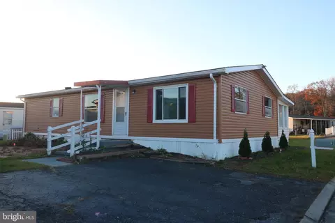 3 Tearose Ln, Middle River, MD 21220