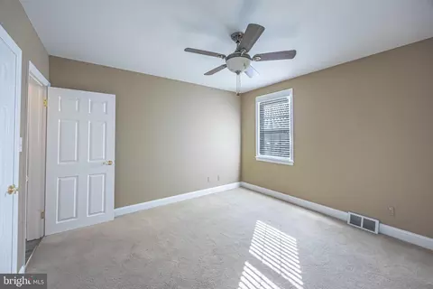 Bedroom - 1243 Linden Ave, Halethorpe, MD 21227 photo 2 of 8