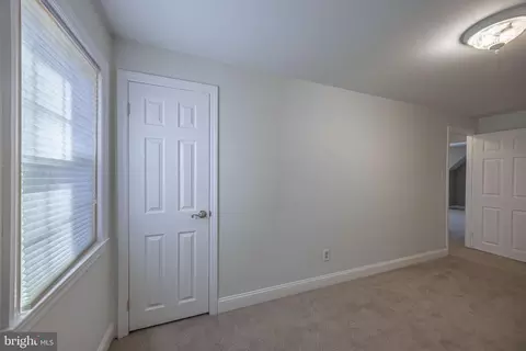Bedroom - 1243 Linden Ave, Halethorpe, MD 21227 photo 6 of 8