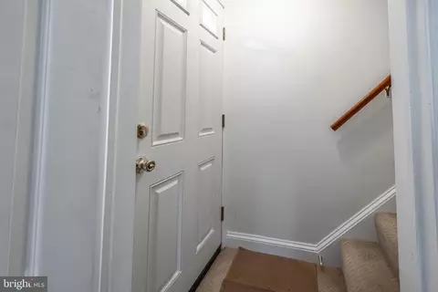 Entry Way - 1243 Linden Ave, Halethorpe, MD 21227 photo 1 of 5