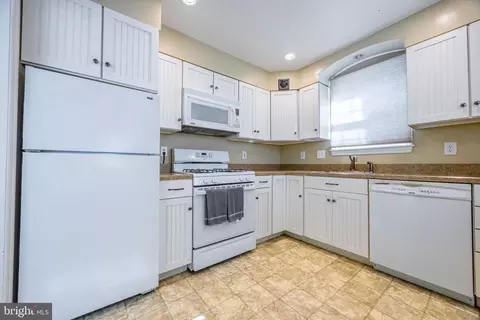 Kitchen - 1243 Linden Ave, Halethorpe, MD 21227 photo 1 of 4