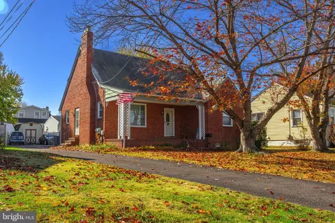 Exterior - 1243 Linden Ave, Halethorpe, MD 21227 photo 2 of 4