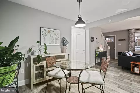 Entry Way - 3417 Fairview Rd, Baltimore, MD 21207 photo 8 of 10