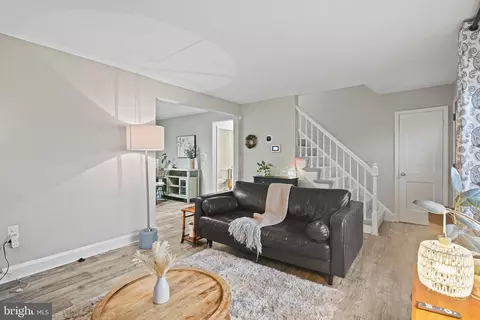 Entry Way - 3417 Fairview Rd, Baltimore, MD 21207 photo 2 of 10
