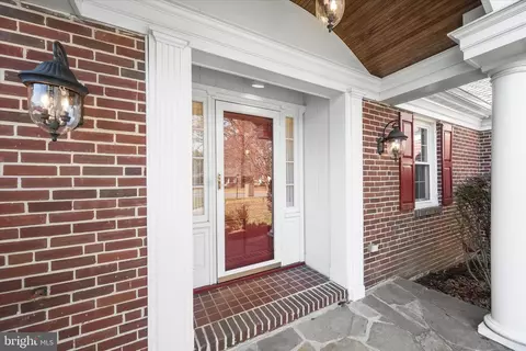 Other - 1112 Hampton Garth, Towson, MD 21286 photo 1 of 34
