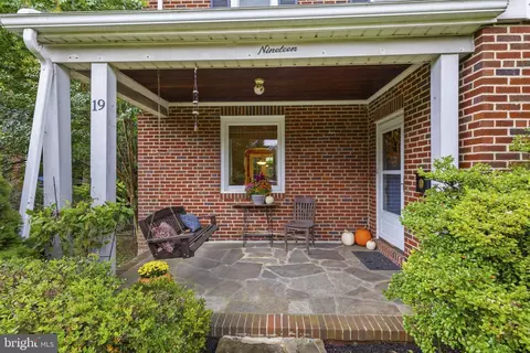 19 Somerset Rd, Catonsville, MD 21228