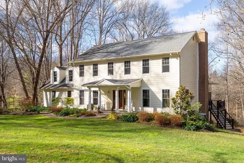 Exterior - 10 Seven Springs Ct, Phoenix, MD 21131 photo 3 of 20