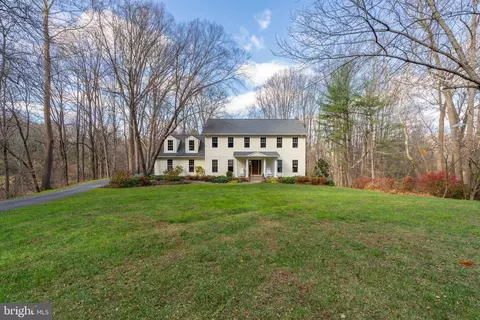 Exterior - 10 Seven Springs Ct, Phoenix, MD 21131 photo 2 of 20