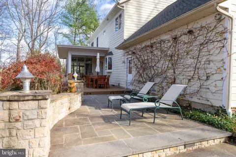 Exterior - 10 Seven Springs Ct, Phoenix, MD 21131 photo 12 of 20