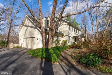 Exterior - 10 Seven Springs Ct, Phoenix, MD 21131 photo 4 of 20