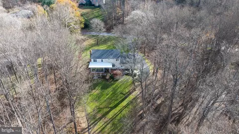 View/Area - 10 Seven Springs Ct, Phoenix, MD 21131 photo 2 of 3
