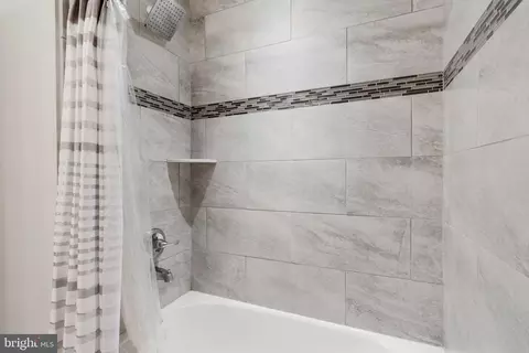 Bath - Undisclosed, Baltimore, MD 21229 photo 3 of 5