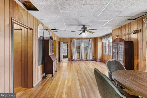 Living - 7627 Carson Ave, Baltimore, MD 21224 photo 1 of 4