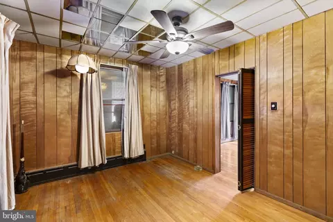 Living - 7627 Carson Ave, Baltimore, MD 21224 photo 4 of 4