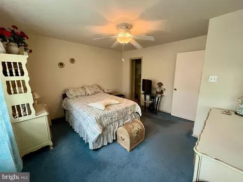 1014 Stormont Cir, Halethorpe, MD 21227 photo 7