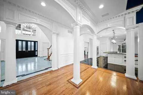 Entry Way - 8 Glenberry Ct, Phoenix, MD 21131 photo 1 of 5