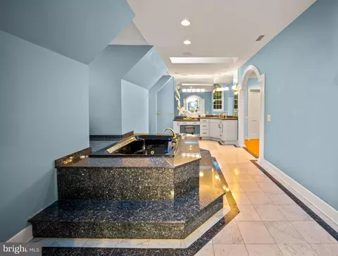 Bath - 8 Glenberry Ct, Phoenix, MD 21131 photo 2 of 4