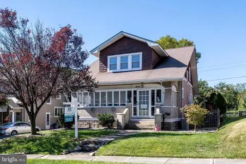 Exterior - 808 Warwick Rd, Baltimore, MD 21229 photo 2 of 11