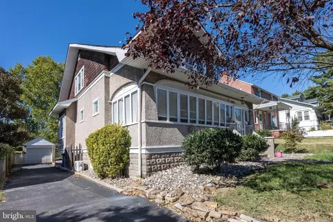 Exterior - 808 Warwick Rd, Baltimore, MD 21229 photo 3 of 11