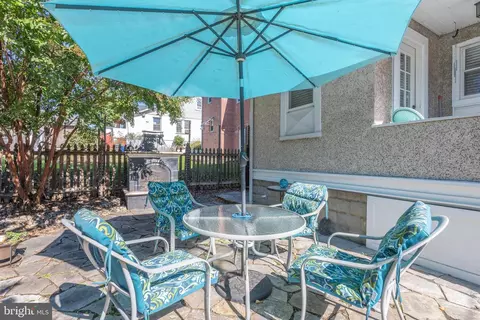 Exterior - 808 Warwick Rd, Baltimore, MD 21229 photo 6 of 11