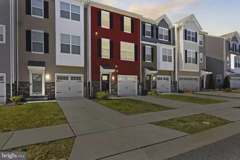 7255 Martin Farm Cir, Rosedale, MD 21237