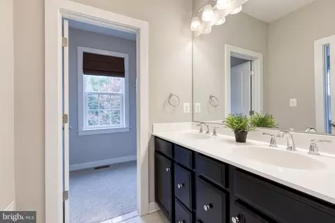 Entry Way - 412 Virginia Ave, Towson, MD 21286 photo 5 of 5