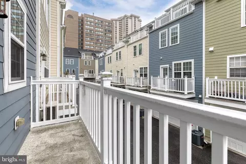 Exterior - 412 Virginia Ave, Towson, MD 21286 photo 2 of 3