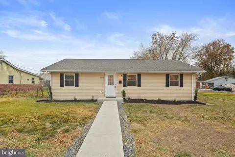 1100 Cord St, Middle River, MD 21220