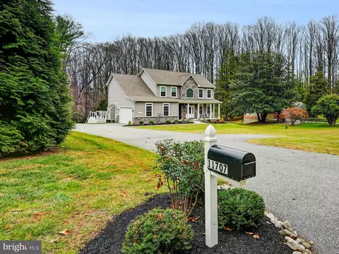 11707 Manor Rd, Glen Arm, MD 21057
