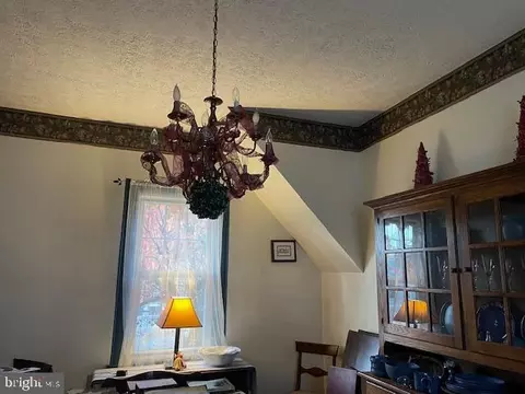 Dining - 1807 Sutton Ave, Halethorpe, MD 21227 photo 2 of 3