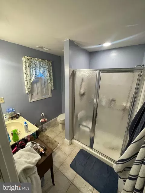 Bath - 1807 Sutton Ave, Halethorpe, MD 21227 photo 1 of 2
