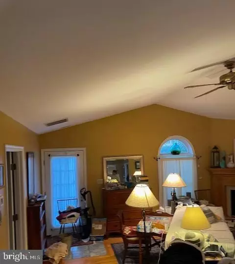 Entry Way - 1807 Sutton Ave, Halethorpe, MD 21227 photo 1 of 2