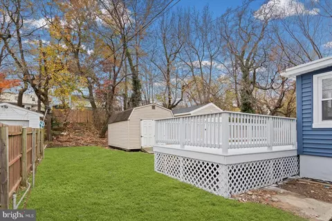 Exterior - 4513 Raspe Ave, Baltimore, MD 21206 photo 9 of 10