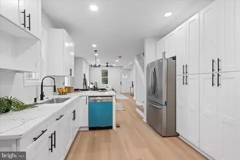 Entry Way - 4513 Raspe Ave, Baltimore, MD 21206 photo 6 of 13