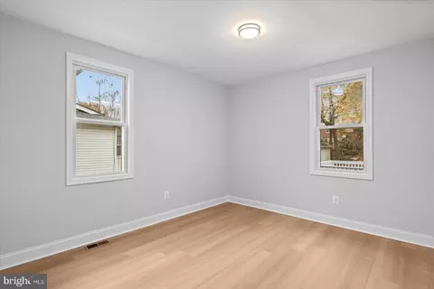 Bedroom - 4513 Raspe Ave, Baltimore, MD 21206 photo 3 of 6