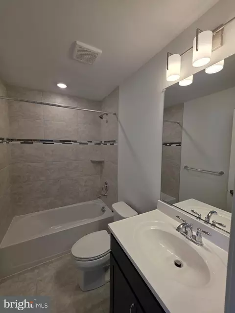 11279 Davisar Rd #111, White Marsh, MD 21162 photo 22