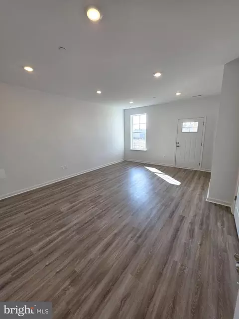 11279 Davisar Rd #111, White Marsh, MD 21162 photo 2