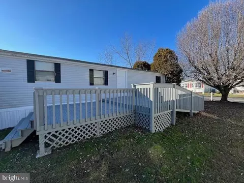 136 Rodeo Cir, Middle River, MD 21220 photo 6