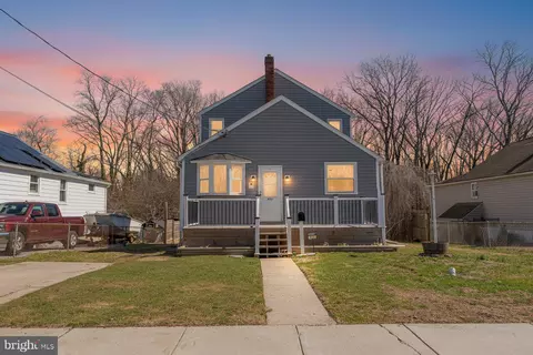 611 N Stuart St, Essex, MD 21221